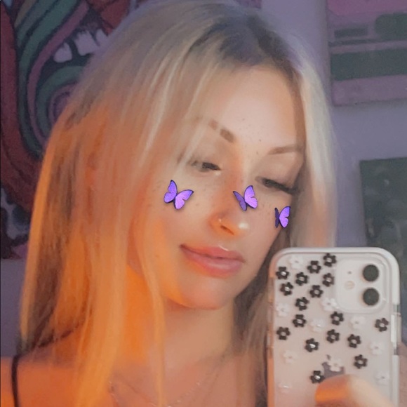 Meet your Posher, Kassandra - Picture 1 of 1